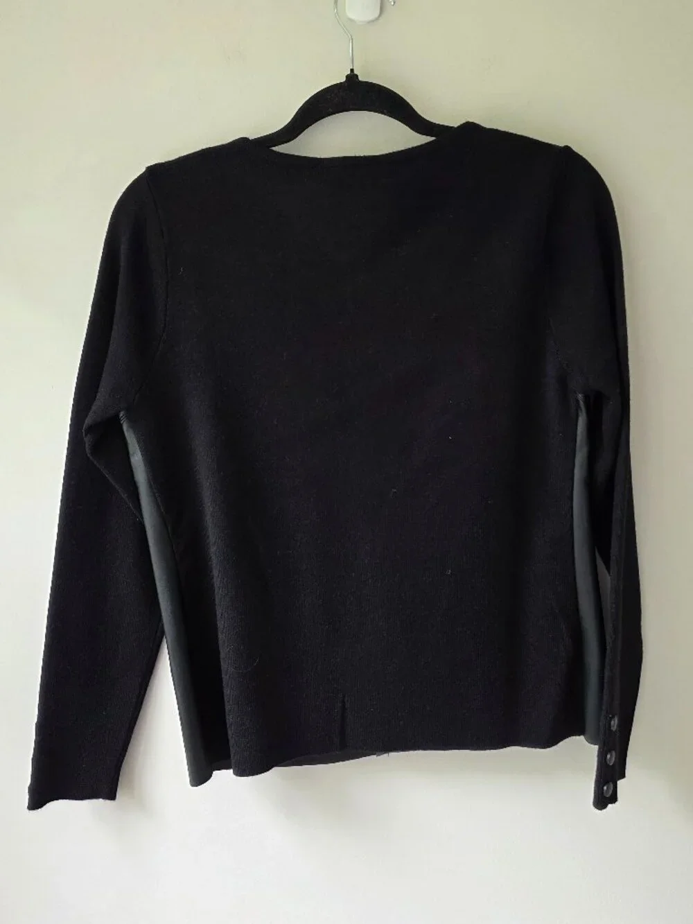 Sioni Mixed Media Faux Leather Knit Long Sleeve Sweater | S | Black Buttons NEW